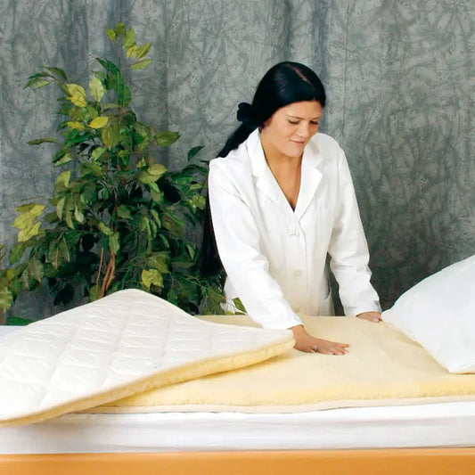 Sheepskin bed cover