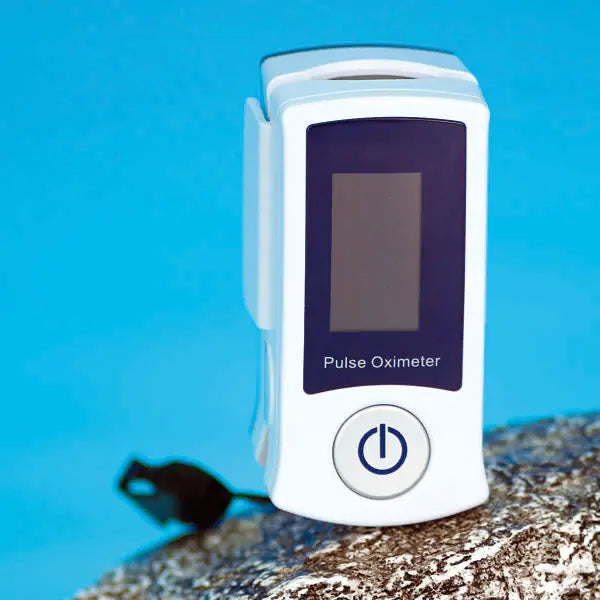 RESQ-Meter finger pulse oximeter