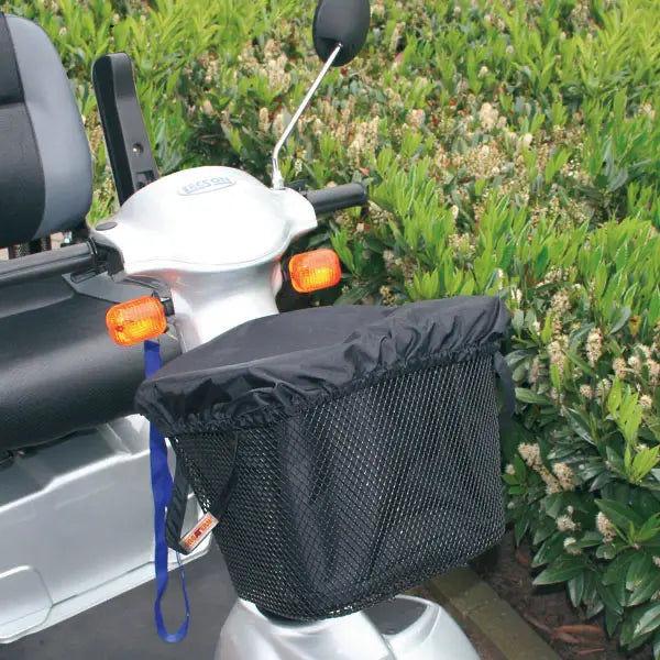 Scooter bag with rain hood